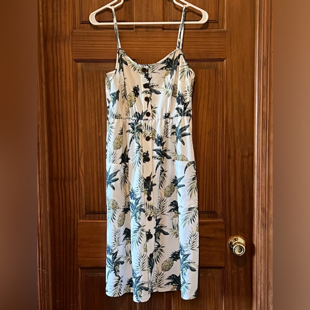 Pineapple dress never worn